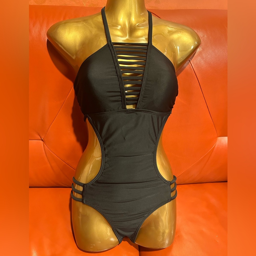 One piece bikini